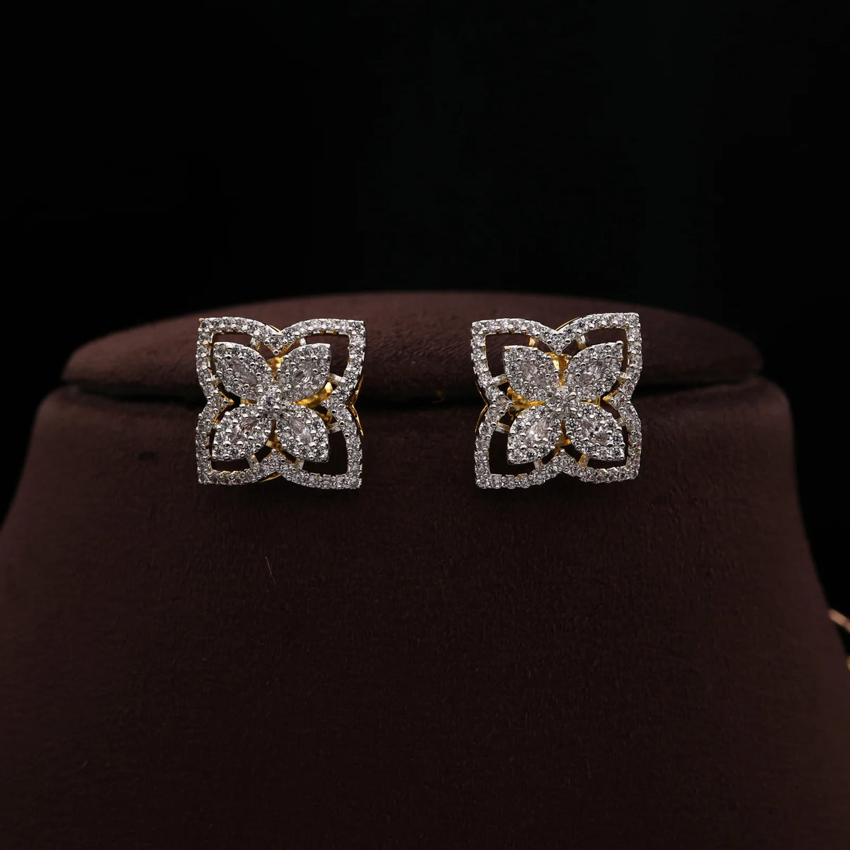 Diamond Look Premium Kolam Flower Pendant 3 Tone Hasli Set